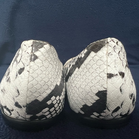 Nine West flats - Picture 4 of 5